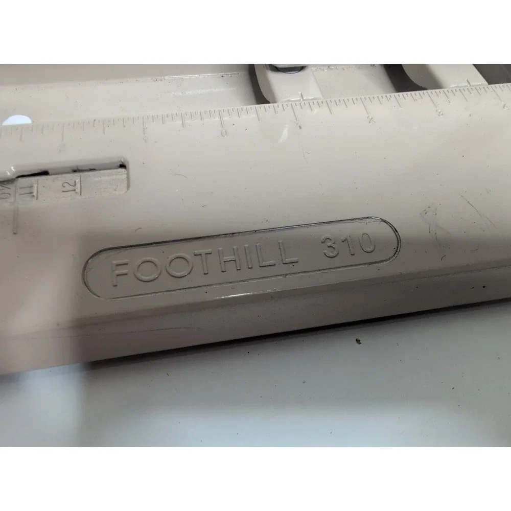 Vintage FOOTHILL 310 Heavy Duty 3 Hole Punch Adjustable Foothill Handicapped USA
